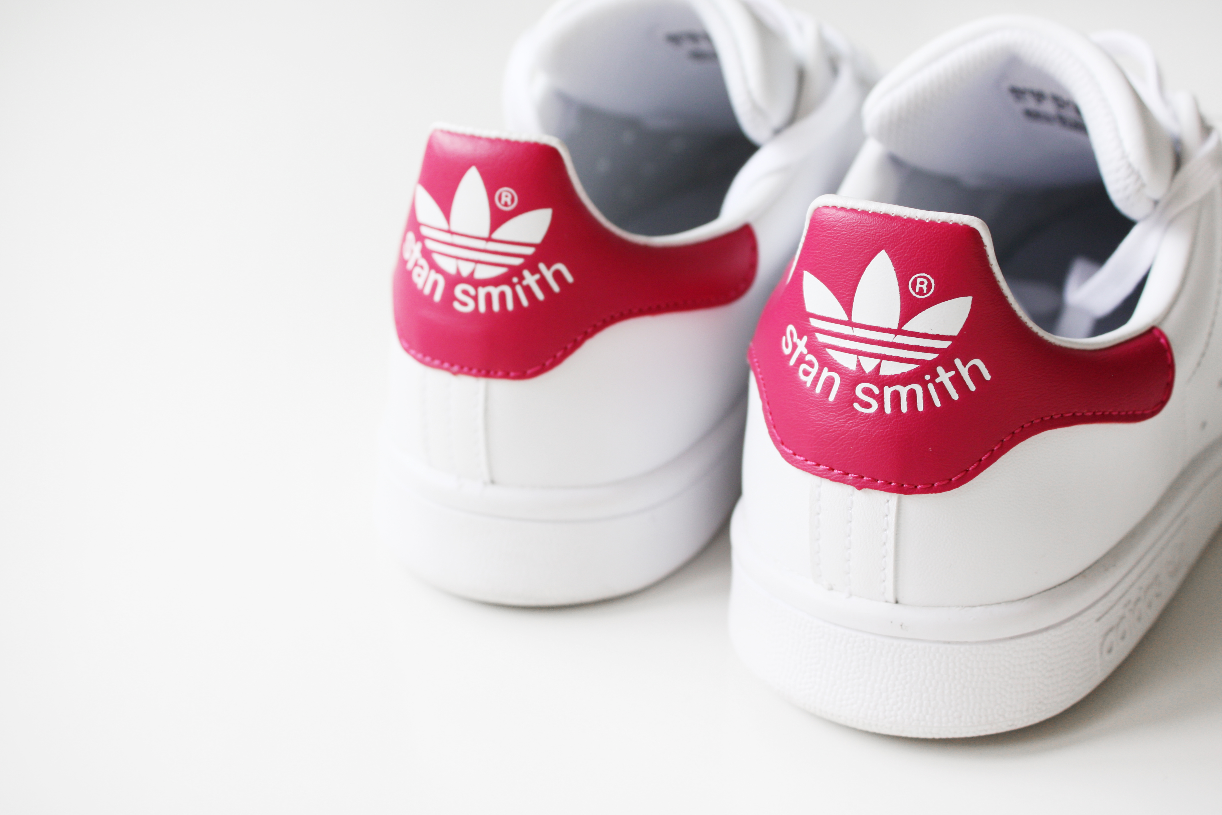 stan smith femme blanche pas cher