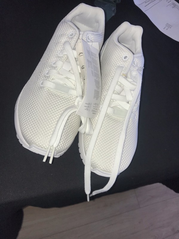 adidas chaussures blanche