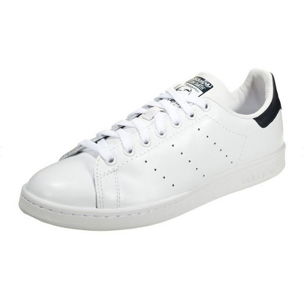 stan smith noir et blanc pas cher